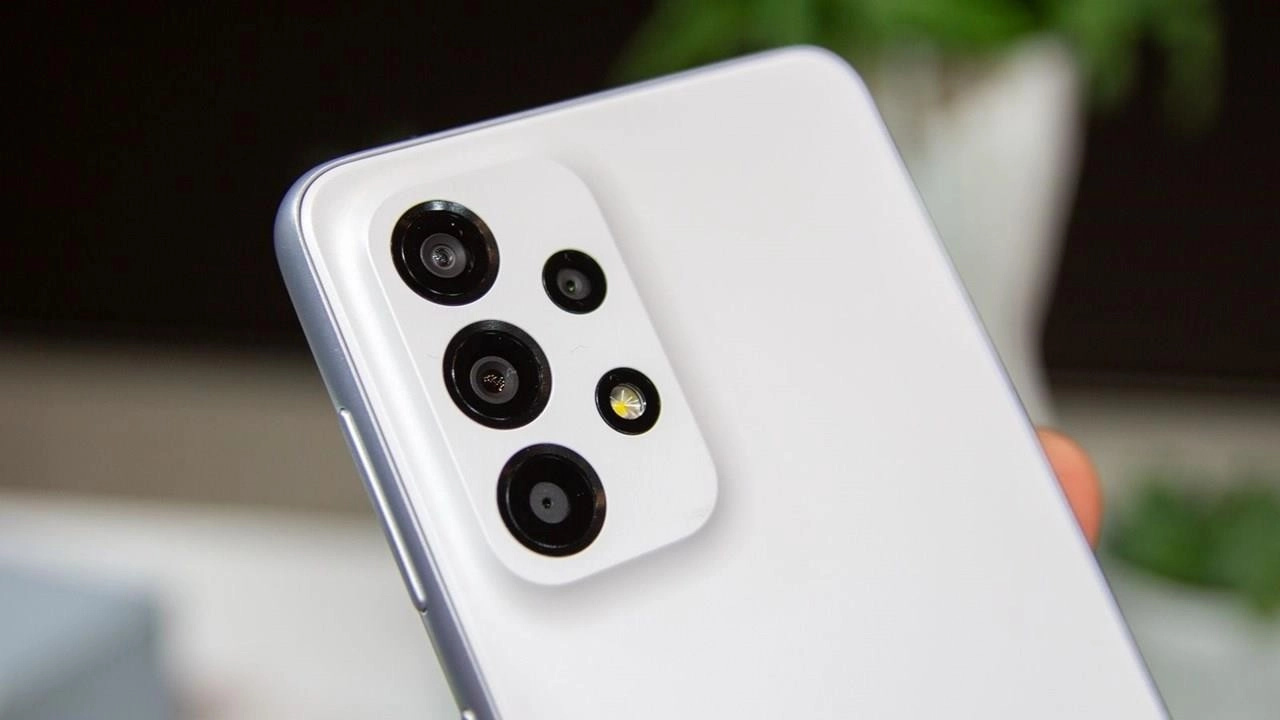 الهاتف الاقتصادي من سامسونج: تم الكشف عن Galaxy A16 5G!