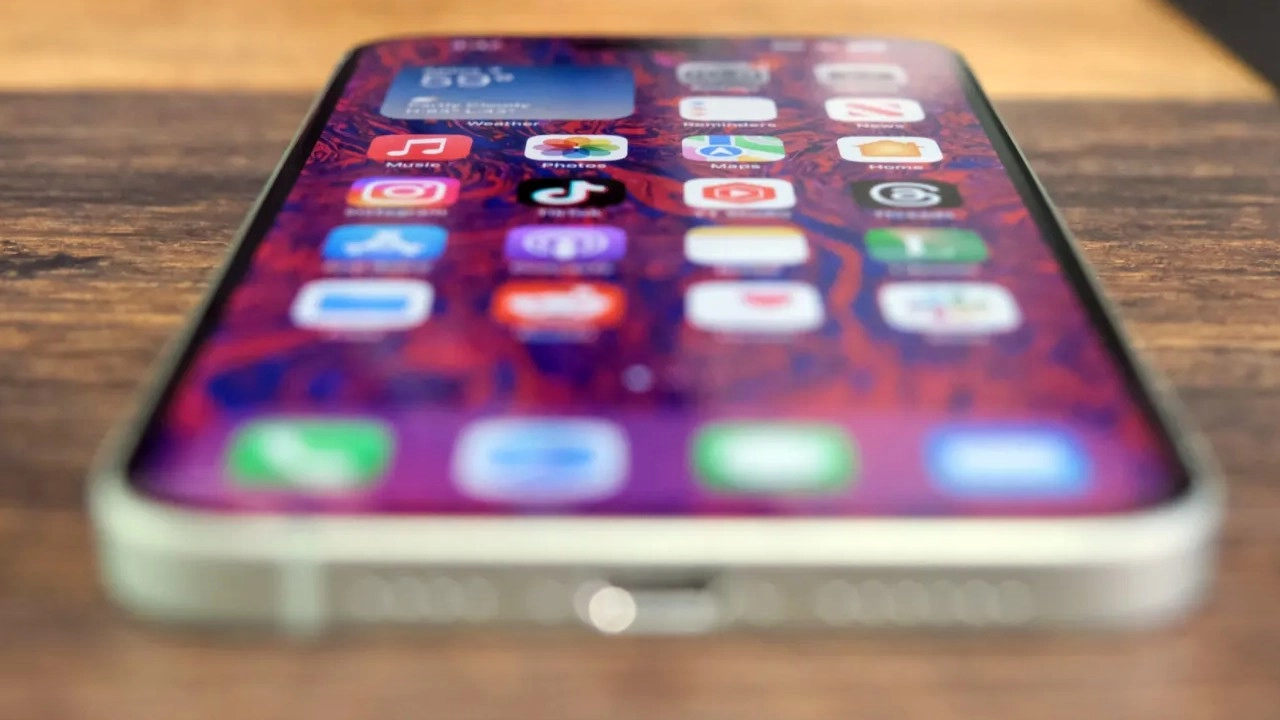 16 لم يتم طرحه بعد: مواصفات iPhone 17 بدأت تتسرب!